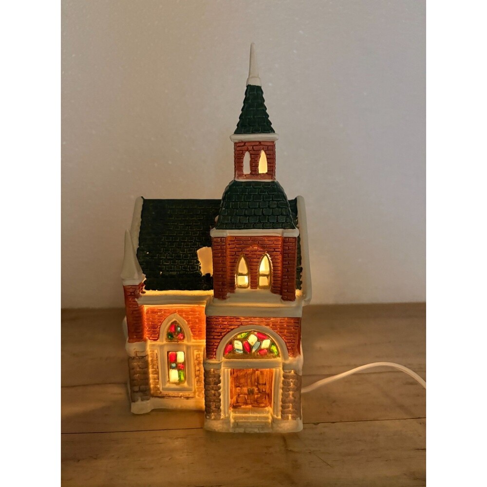 Vtg 1995 Christmas Valley Collection Light Up Cathedral